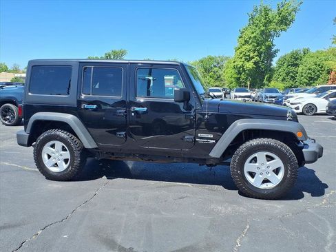 Used 2018 Jeep Wrangler Unlimited Sport S AWD/4WD image 27