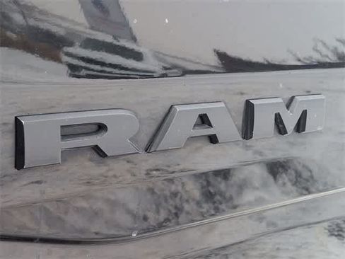Used 2019 RAM 1500 Big Horn image 12