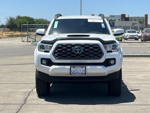 Used 2022 Toyota Tacoma TRD Sport w/ Technology Package AWD/4WD image 11