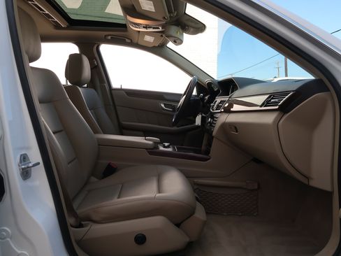 Used 2013 Mercedes-Benz E 350 BlueTEC Sedan image 32