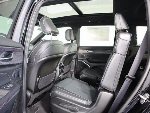New 2025 Jeep Grand Cherokee L Overland image 8