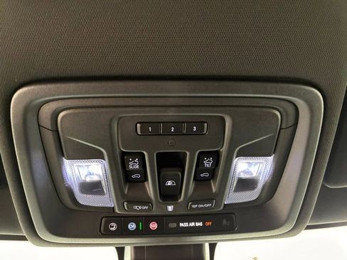 Used 2022 GMC Sierra 1500 AT4 w/ AT4 Preferred Package AWD/4WD image 29