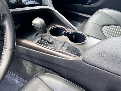 Used 2024 Toyota Camry SE FWD image 15