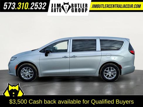 New 2026 Chrysler Pacifica Select FWD image 2