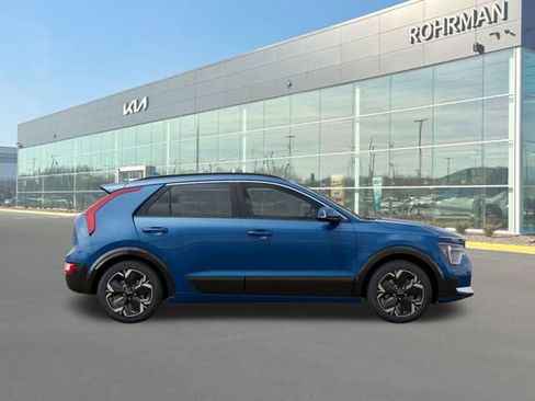 New 2025 Kia Niro Wind w/ Wind Preserve Package image 8