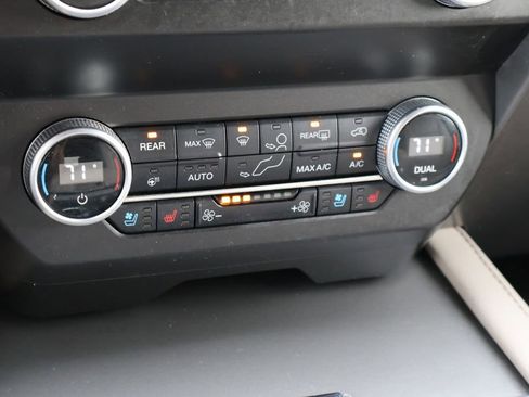 Certified 2021 Ford Expedition XLT RWD image 35