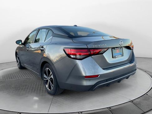 Used 2023 Nissan Sentra SV image 3