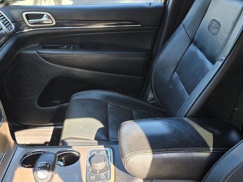 Used 2014 Jeep Grand Cherokee Overland image 18