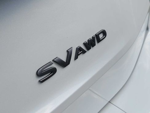 Used 2024 Nissan Rogue SV AWD/4WD image 13