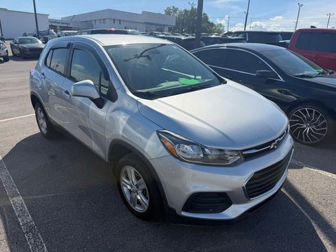 Used 2020 Chevrolet Trax LS w/ Tint and Cruise Package FWD image 2