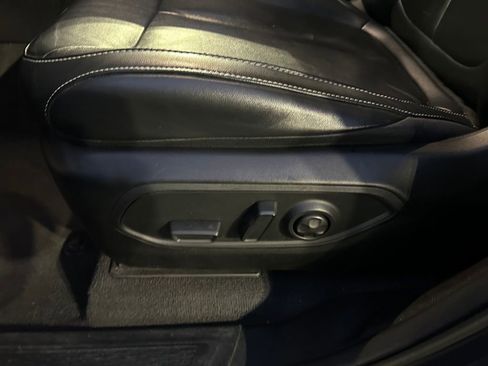 Used 2022 Jeep Grand Cherokee L Limited w/ Trailer Tow Group (B) image 21