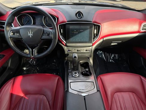Used 2019 Maserati Ghibli S Q4 image 19
