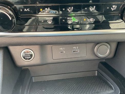 Used 2022 Nissan Rogue S AWD/4WD image 23