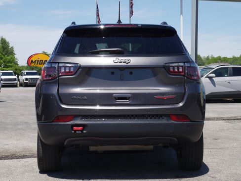 Used 2024 Jeep Compass Trailhawk AWD/4WD image 6