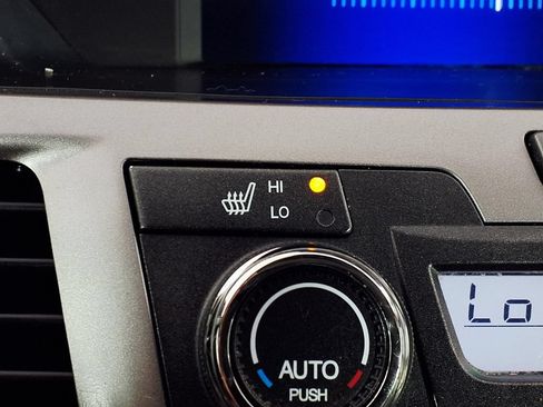 Used 2016 Honda Odyssey EX-L image 18