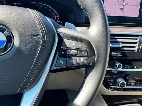 Used 2021 BMW 530e w/ Convenience Package image 12