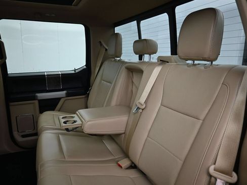Used 2019 Ford F350 Lariat w/ Lariat Ultimate Package AWD/4WD image 28