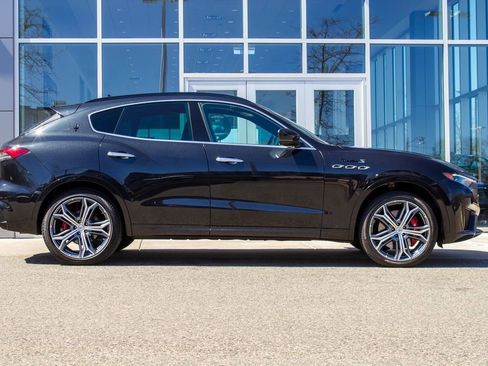 Used 2022 Maserati Levante Modena S AWD/4WD image 4