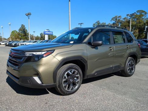 Used 2025 Subaru Forester Premium AWD/4WD image 8