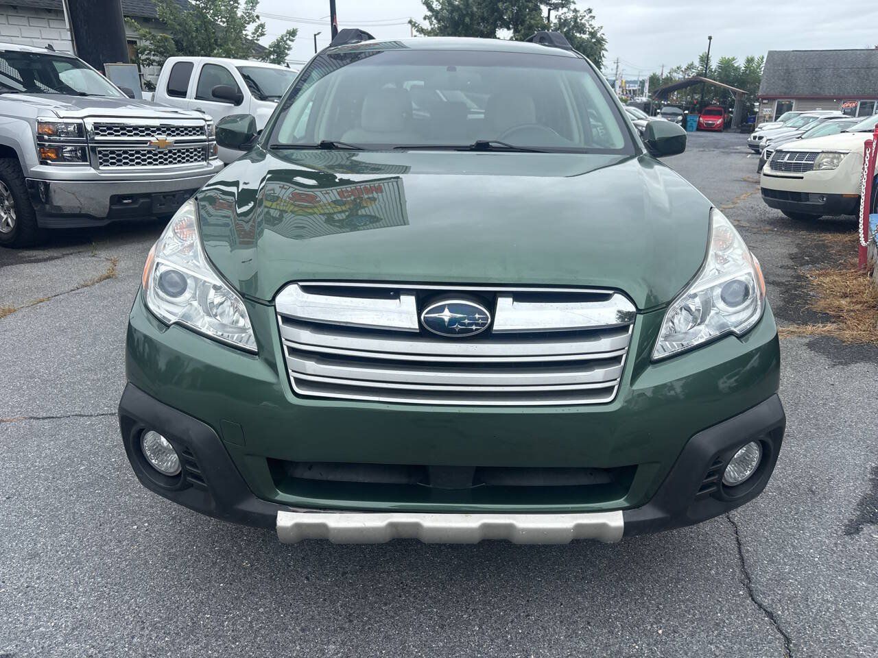 Used 2014 Subaru Outback 2.5i Limited w/ Moonroof Package AWD/4WD image 3