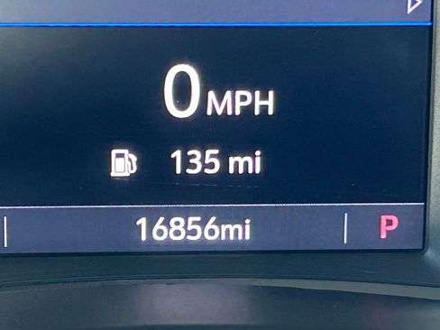 Used 2024 Chevrolet Equinox RS w/ RS Leather Package image 32