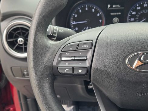 Used 2023 Hyundai Kona SEL AWD/4WD image 37