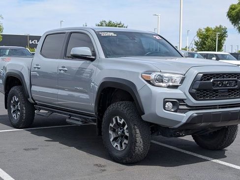 Used 2021 Toyota Tacoma TRD Off-Road w/ Technology Package image 3