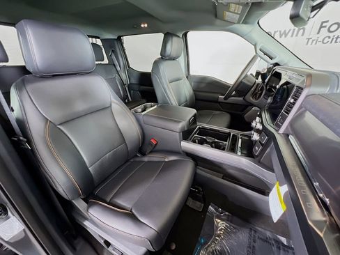 New 2026 Ford F350 Lariat w/ Black Appearance Package image 17
