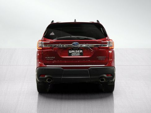 Used 2024 Subaru Ascent Limited w/ Technology Package AWD/4WD image 4