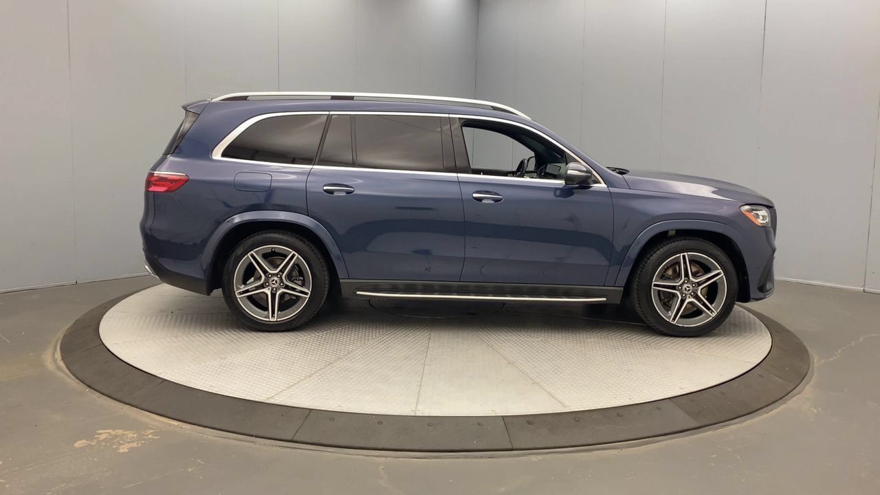 Used 2024 Mercedes-Benz GLS 450 4MATIC image 6