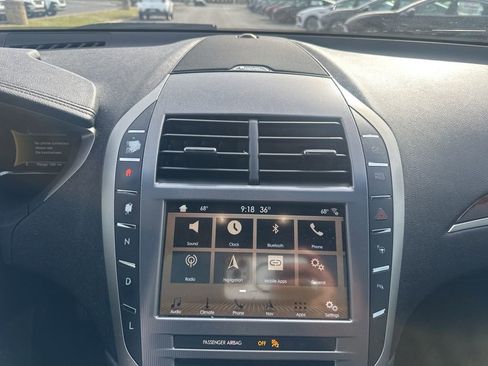 Used 2018 Lincoln MKZ Reserve w/ Technology Package image 19