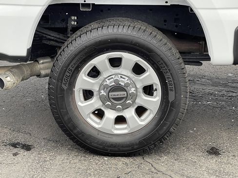 Used 2024 Ford F250 XLT image 9