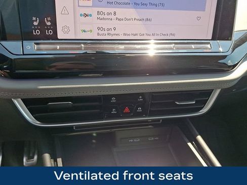 Used 2024 Volkswagen Atlas Peak Edition SEL AWD/4WD image 14
