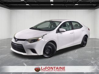 Used 2015 Toyota Corolla LE video 1