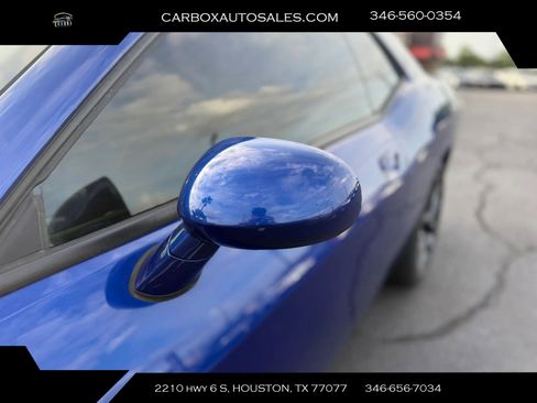 Used 2022 Dodge Challenger SXT w/ Driver Convenience Group image 23