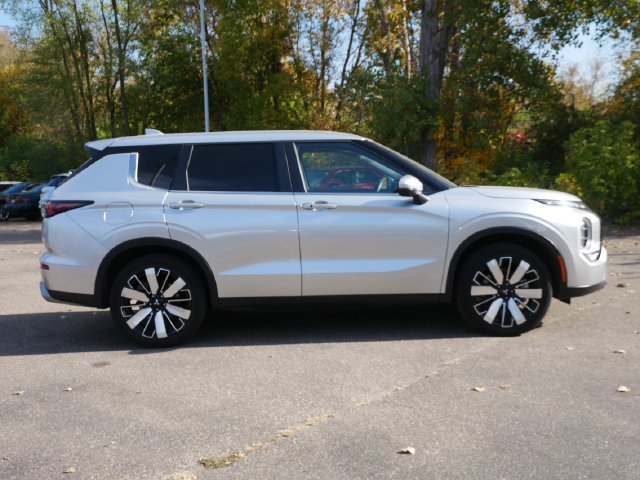 Used 2026 Mitsubishi Outlander SE AWD/4WD image 6