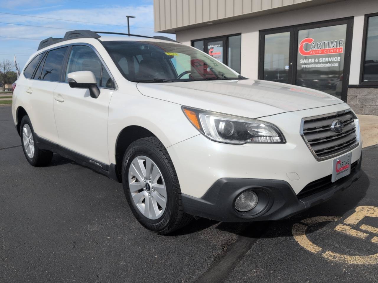 Used 2016 Subaru Outback 2.5i Premium AWD/4WD image 2