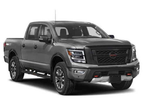 Used 2021 Nissan Titan PRO-4X w/ Pro-4x Convenience Package AWD/4WD image 8