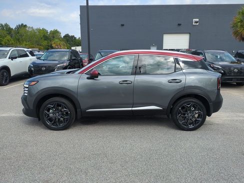 New 2026 Nissan Kicks SR FWD image 7