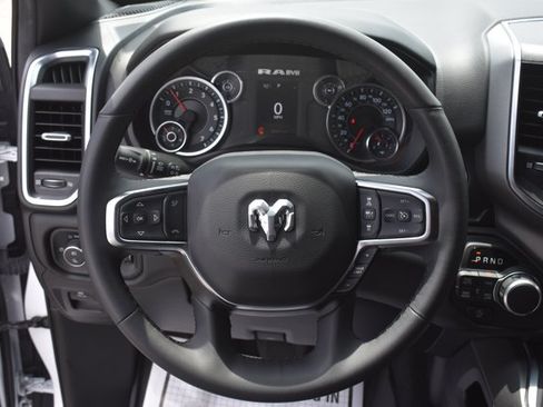 Used 2025 RAM 1500 Big Horn AWD/4WD image 19