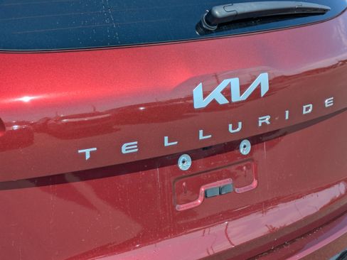 Certified 2024 Kia Telluride EX X-Line AWD/4WD image 10