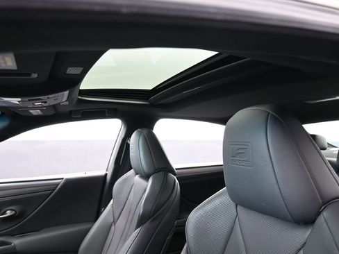 Used 2019 Lexus ES 350 F Sport w/ Accessory Package 2 FWD image 11