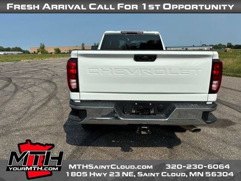 Used 2025 GMC Sierra 3500 SLE w/ SLE Convenience Package AWD/4WD image 7