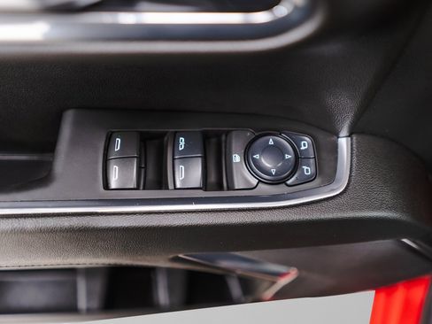 Used 2025 Chevrolet Silverado 1500 LT image 24