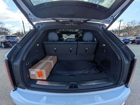 New 2025 Cadillac Escalade IQ Luxury 2 image 33