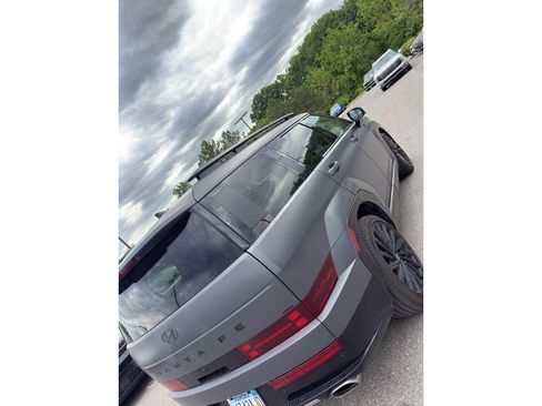 Used 2025 Hyundai Santa Fe Calligraphy AWD/4WD image 5