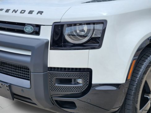 Certified 2024 Land Rover Defender 110 X-Dynamic SE AWD/4WD image 30