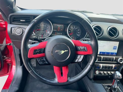 Used 2022 Ford Mustang GT Premium image 11