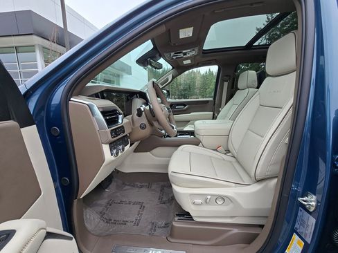 New 2026 GMC Yukon XL Denali w/ Denali Reserve Package image 90