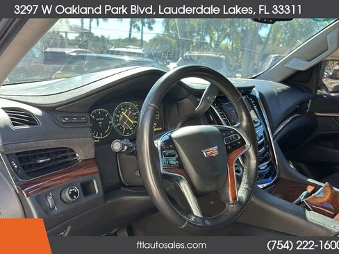 Used 2015 Cadillac Escalade Premium image 63